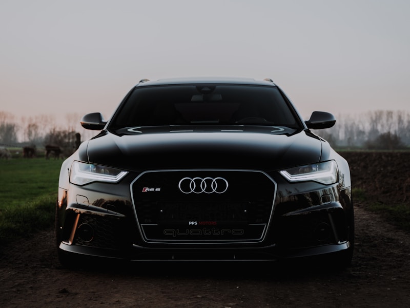 2019 Audi Q8 Prestige in Orca Black
