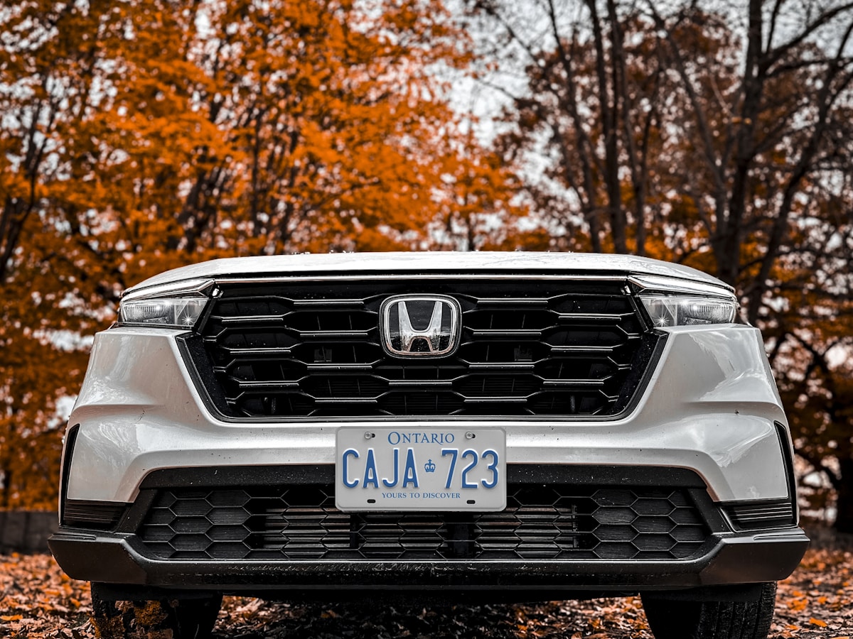 2022 Honda CR-V Hybrid Touring in Radiant Red Metallic