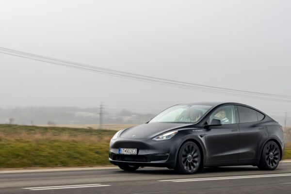 2023 Tesla Model Y Long Range in Pearl White